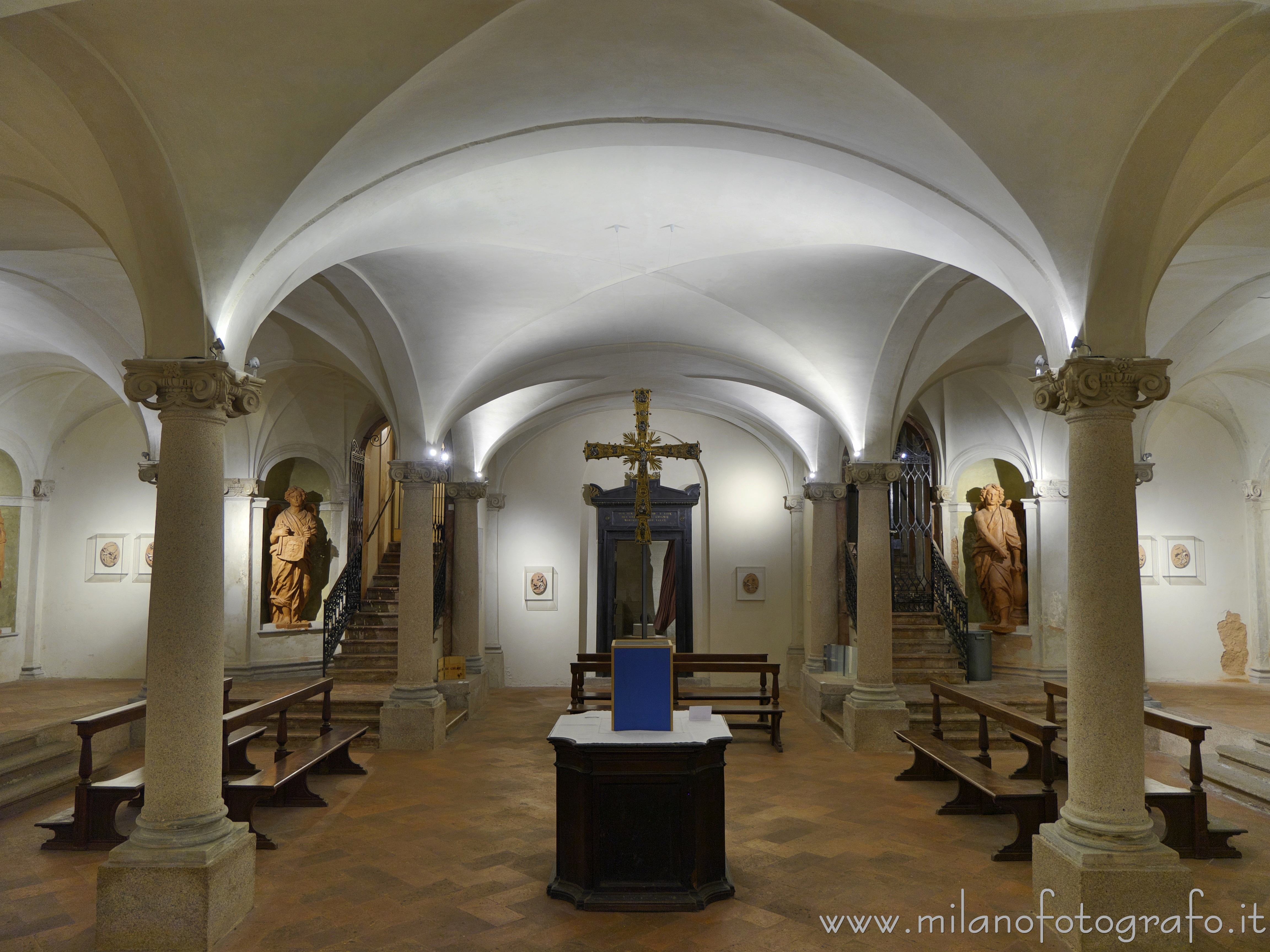 Milan (Italy) - Naves of the crypt of the Church of San Fedele - Full resolution picture
